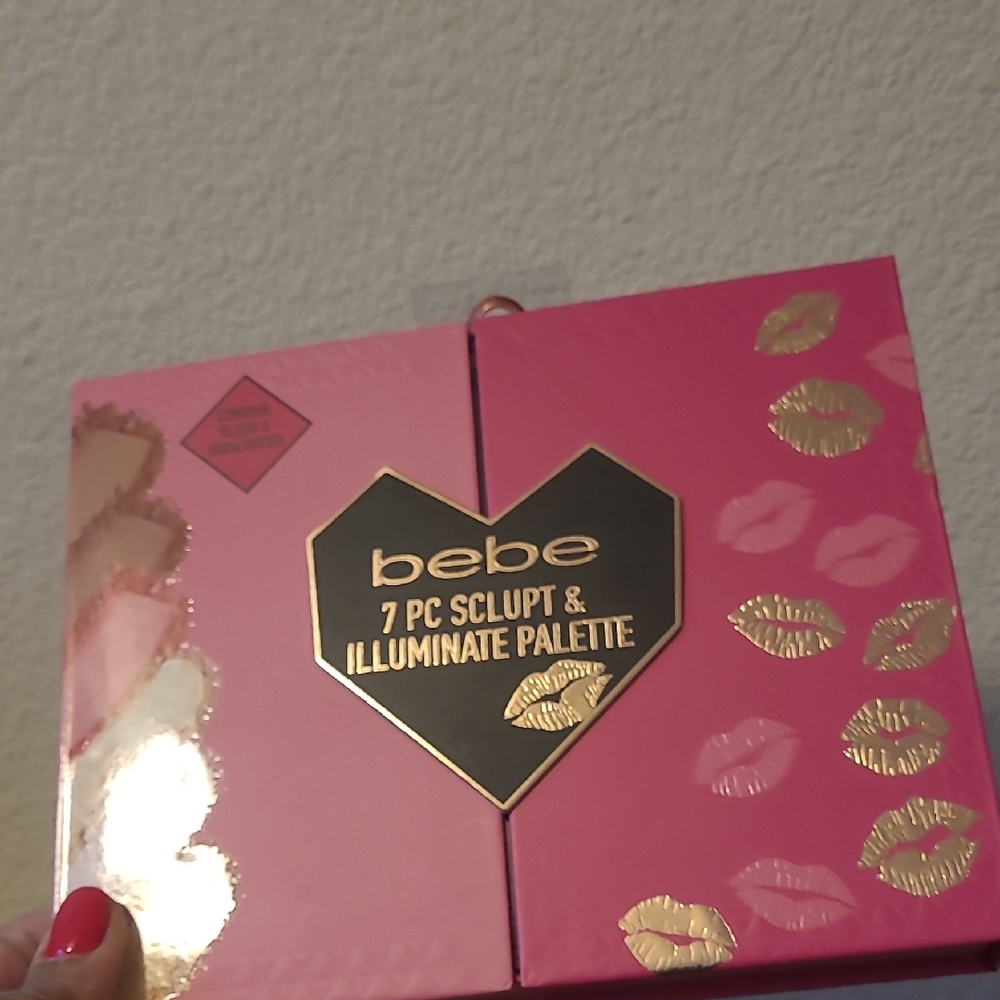 Bebe 7 PC Sculpt & Illuminate Palette - Pink and Gold
